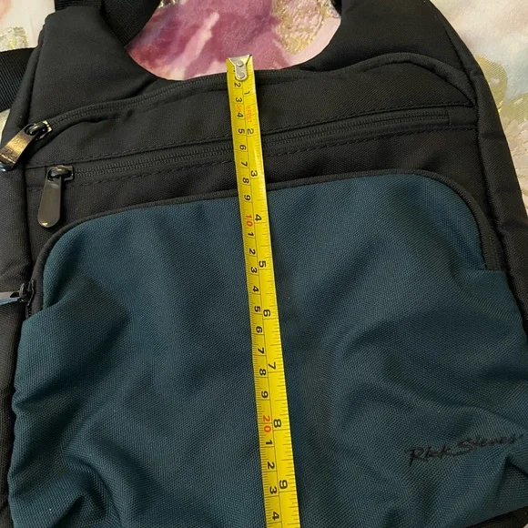 Rick Steves travel crossbody Bag - Picture 3 of 4